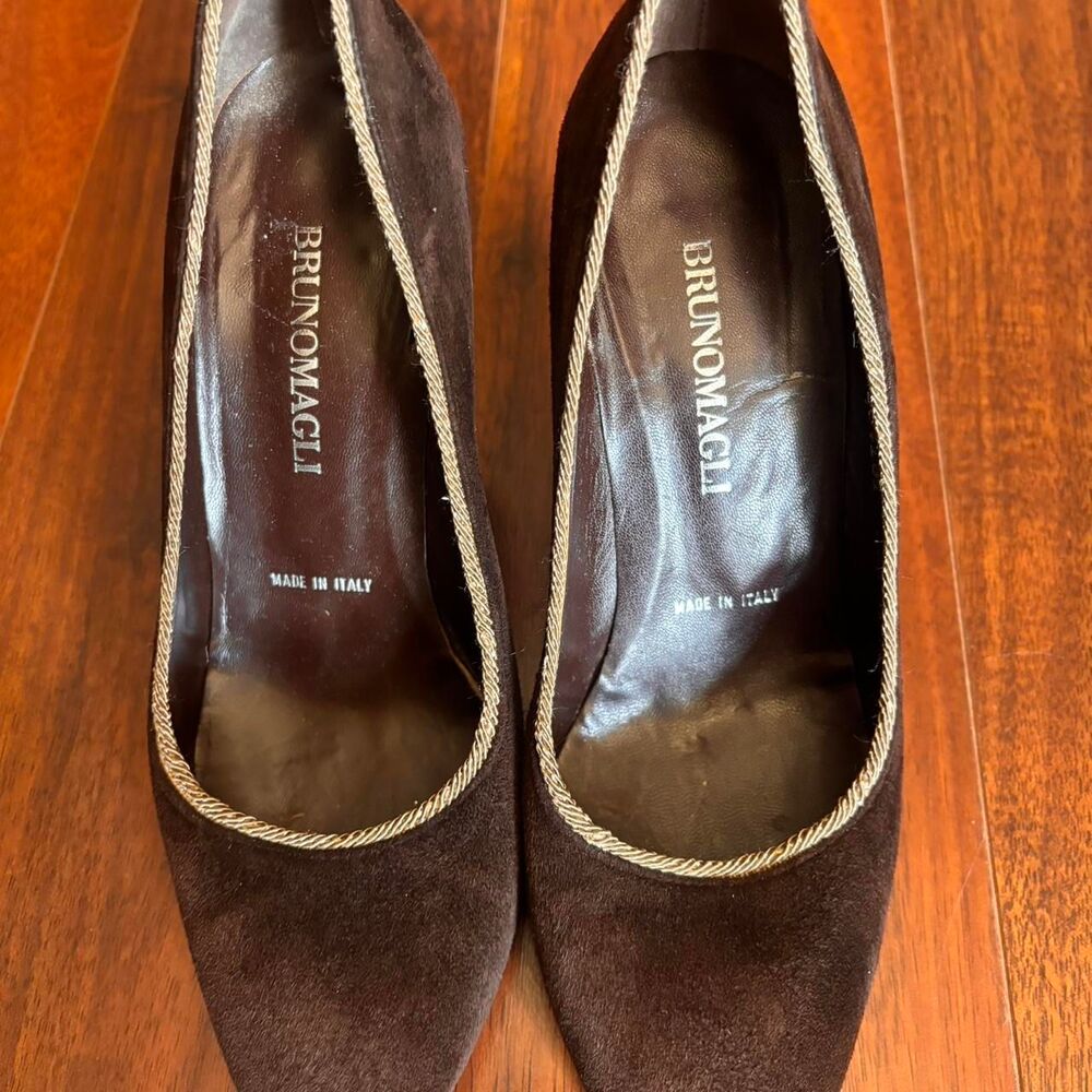 Bruno Magli Women's Brown Pumps